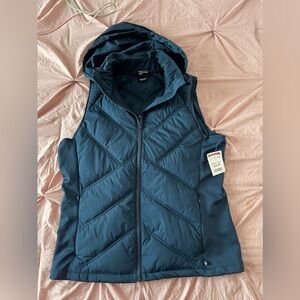 NWT Mondetta everyday wear vest. Navy Blue. fitted XL